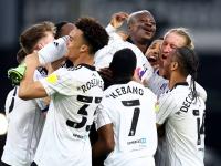 关于富勒姆客场获胜，实现两连胜追赶对手的信息