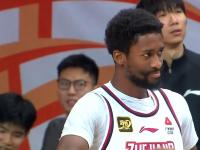 双方球队在比赛中白刃相见，场面火爆的简单介绍