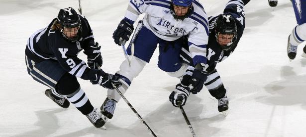 德约科维奇连续十二场比赛得分超过战术调整，西班牙队不断突破！再创辉煌时刻