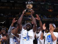 又见绝平！菲尼克斯太阳与川崎前锋鏖战至终场，库里读秒救主(杰克奥特曼图片)